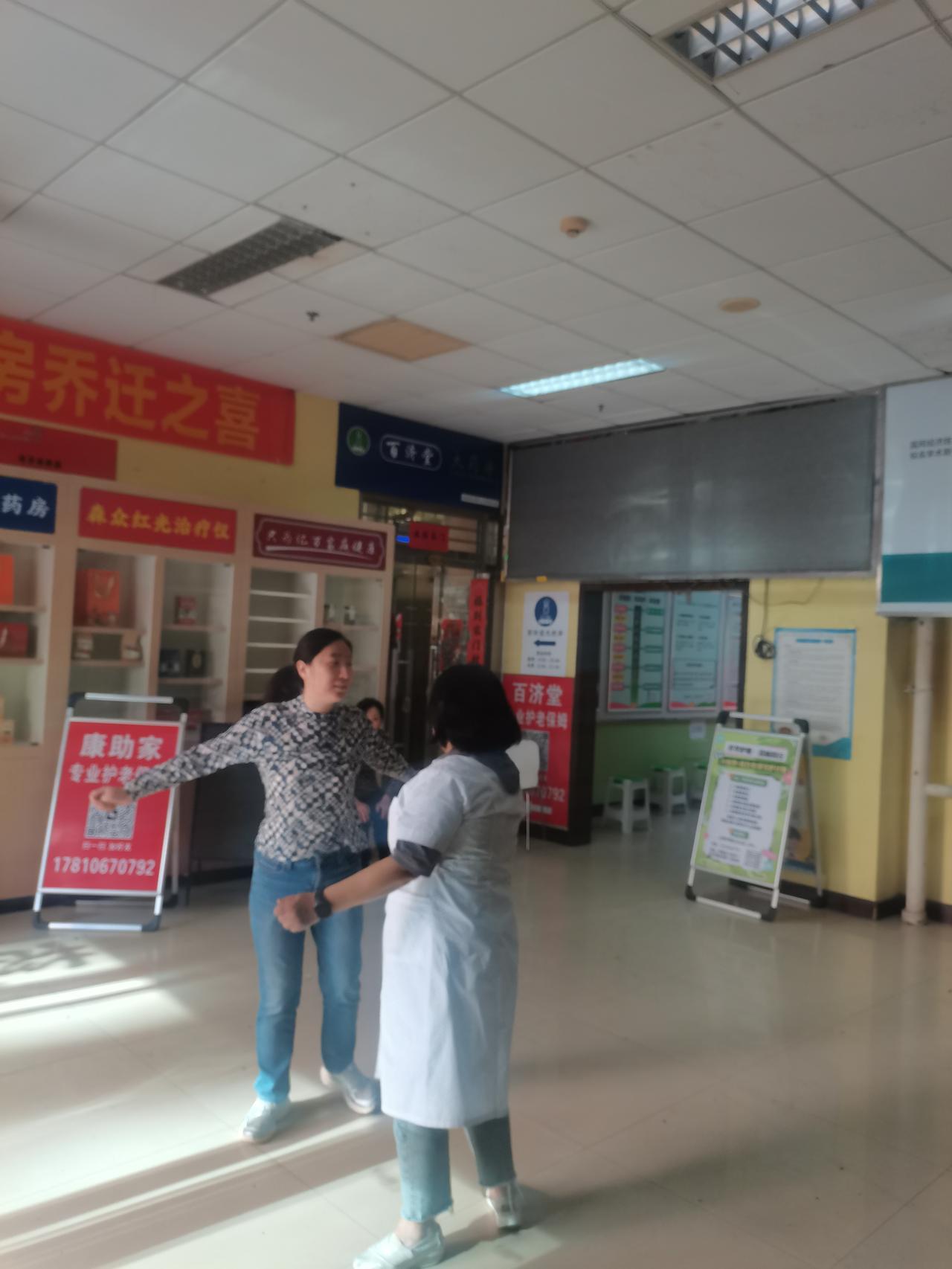 中国民间中医是否需要放开中国民间中医确实需要放开，因为，民间中医基本上是用手法来
