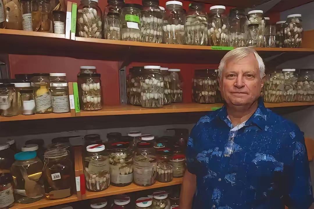 菲律宾传来消息！

前脚极端反华分子格雷厄姆突然身亡，后脚当年帮菲律宾搞非法南海