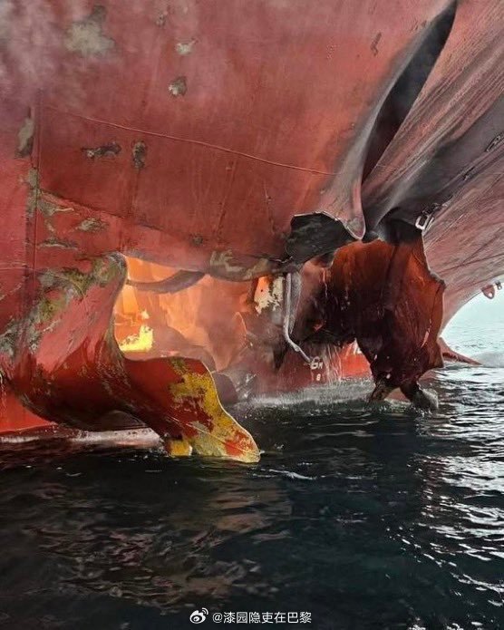 美以伊最新局势 周三清晨，一艘挂泰国国旗的散货船 M/R MAYUREE NAR