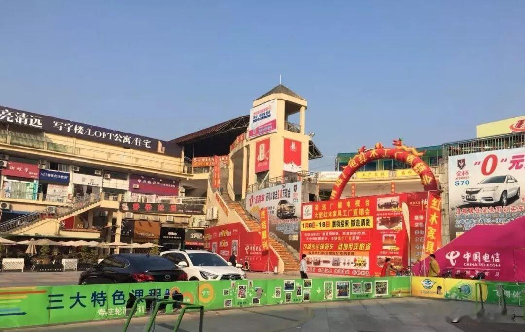 本土商超满家欢接棒赢之城，老牌商圈能否重燃活力？

随着华润万家正式落幕，赢之城