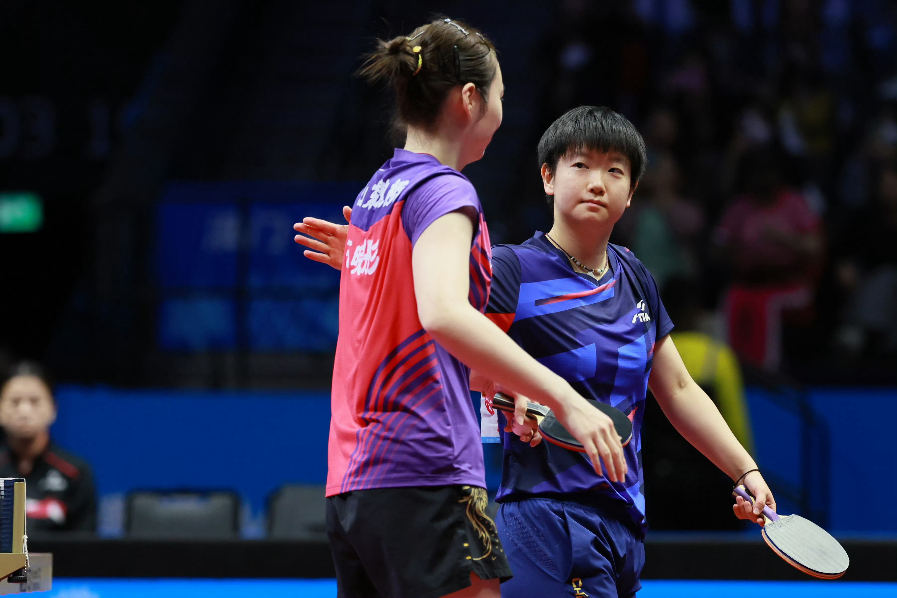 “拍拍你”以示鼓励