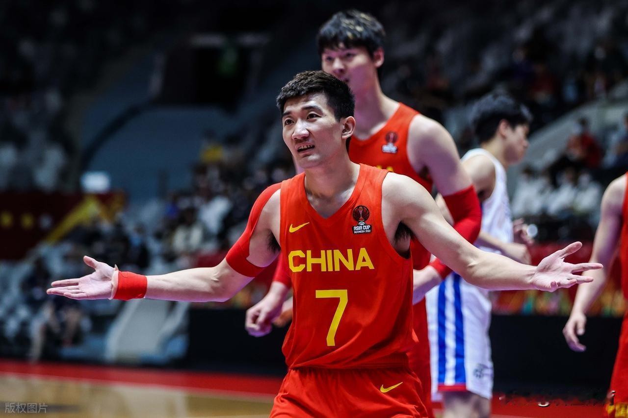 CBA新科冠军后卫，孙铭徽为什么会落选国家队？难道是因为郭士强不喜欢他吗？还是另