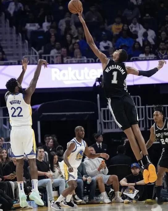 数据媒体Hahstag Basketball预测文班亚马2023-24赛季常规赛