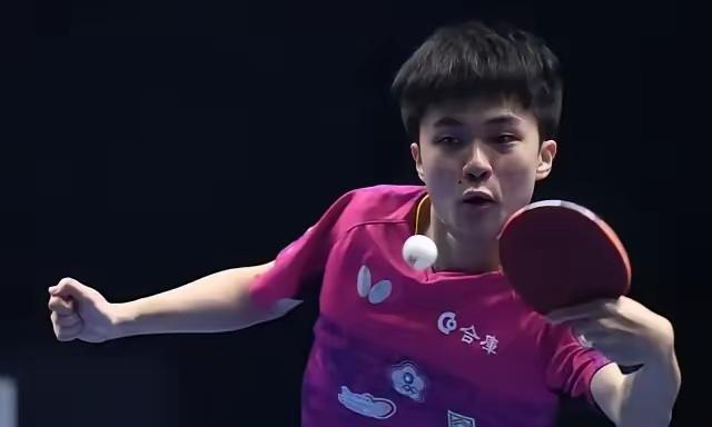 温瑞博输球
证明什么？
​证明：
中国男队
仅余大头一人；
这是三大赛
匪夷所思