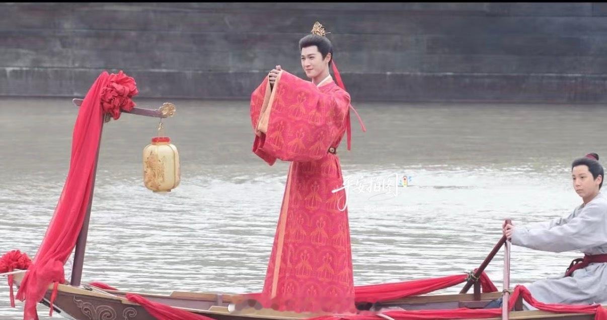 哇 体态好好啊尚公主李昀锐婚服路透李昀锐尚公主婚服造型