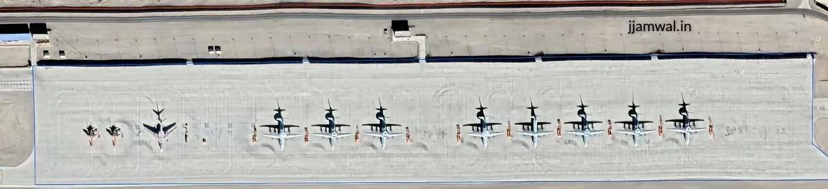 西部边境，靠近印度的某机场，就有9架预警机，数量接近印度空军的2倍……还有空中拍