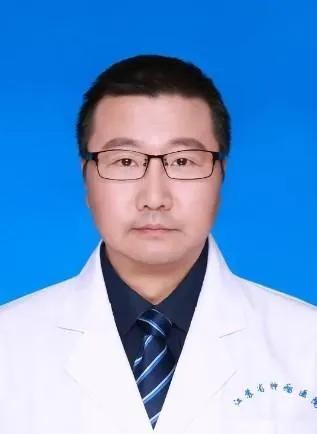 2019年，南京肿瘤医院一名医生被曝光，原来在过去14年里，他偷偷为一些支付不起