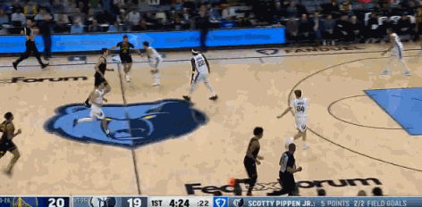 波斯特三分！！ 