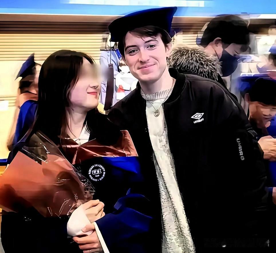 年度最悲催的女留学生莫非是上海这姑娘了！
因为牢A的言论，不仅让别人怀疑自己的学