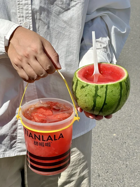 感谢甜啦啦！！9.9r的1L装西瓜桶🍉太顶了！！！