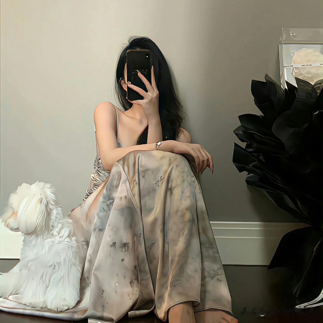 这个女人算是活明白了：

男人在我这可有可无，你敢伤害我，我就敢扔了你，你在我这