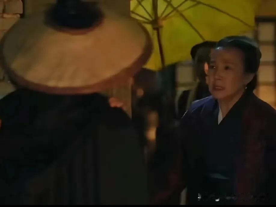 重温《知否》，常嬷嬷对顾廷烨来说，哪里只是乳母，分明是比亲人更亲的存在啊！每次看