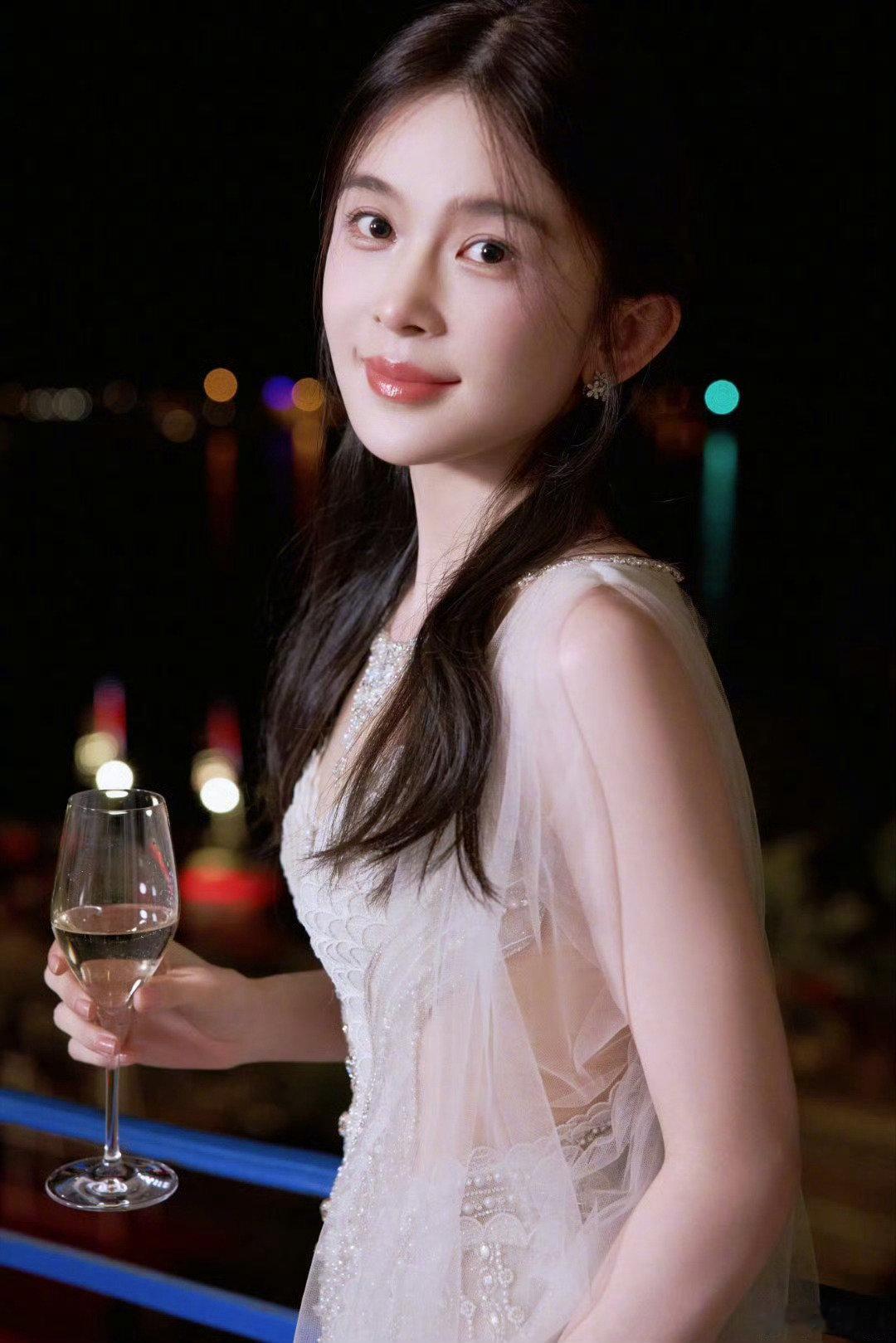 曝赵樱子一线男友姓张看着网友可汗大点兵罗列姓张的男明星给赵樱子选妃我就好想笑吧，