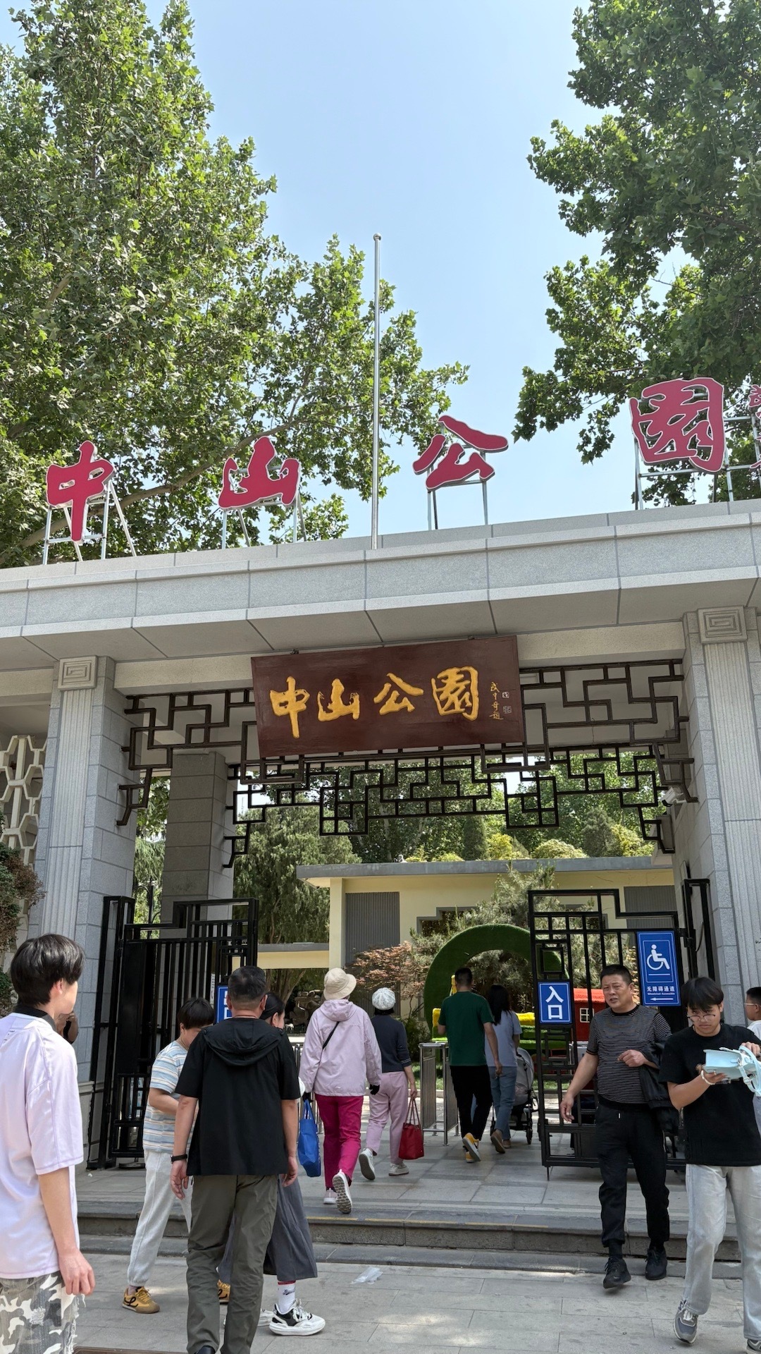 太出片也不是一件好事 照片多到根本发不完[泪] ​​​
