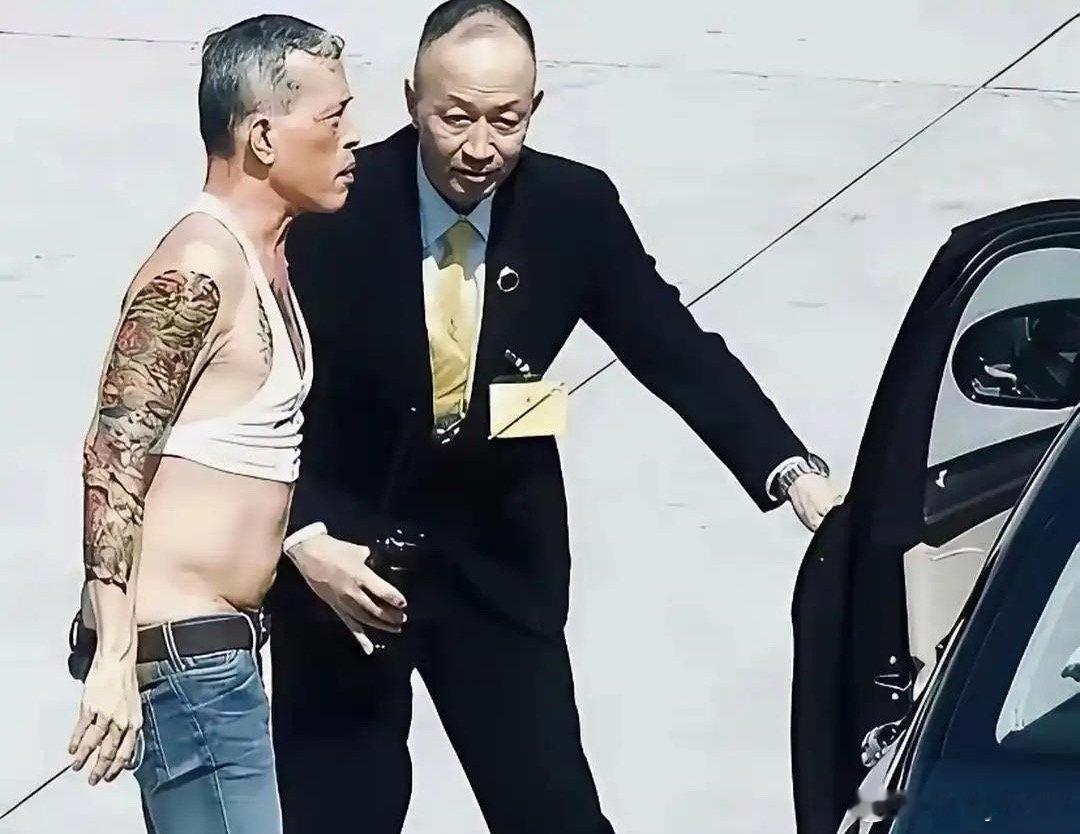 你敢信，这居然是泰国国王 