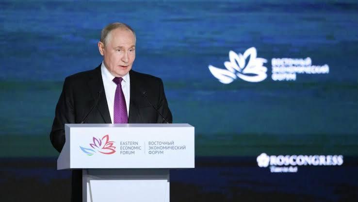 普京在东方经济论坛公开发声，俄方愿意全面恢复俄美两国关系，双方至今还保持沟通渠道