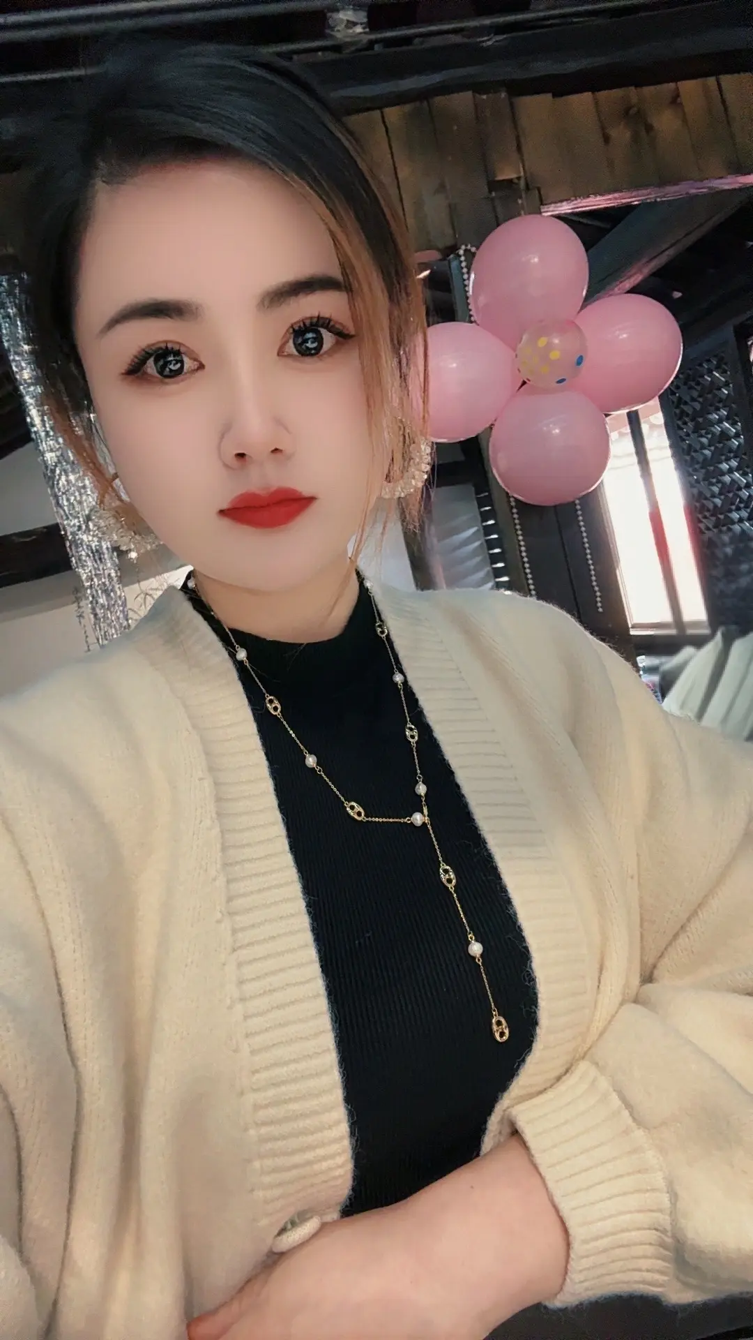 饿的睡不着刷，结果给我推送的全是美食视频啊！😂😂😂