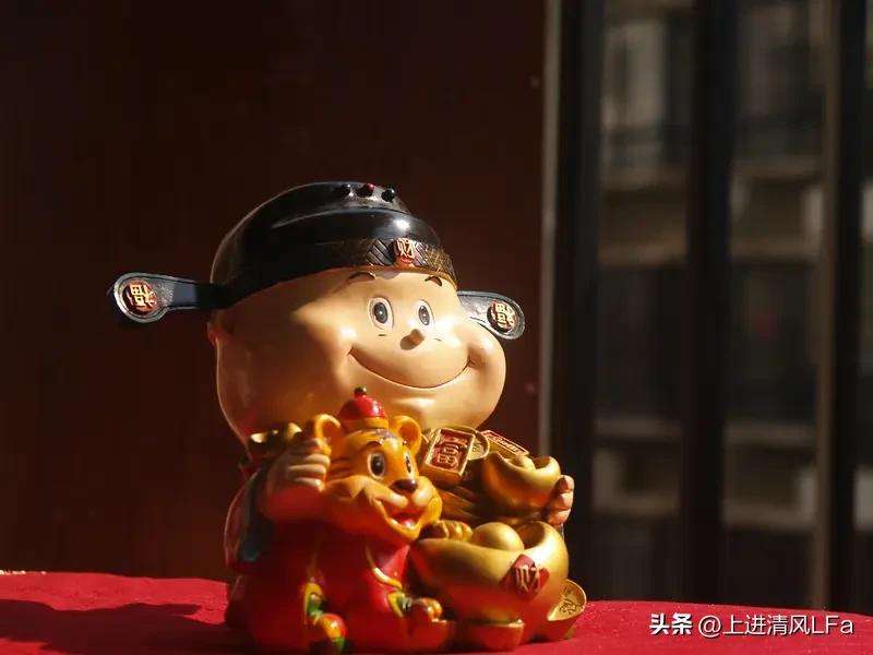 发大财是天注定的吗？这事儿还真不好说。从传统命理学看，有人觉得人的财富和生辰八字