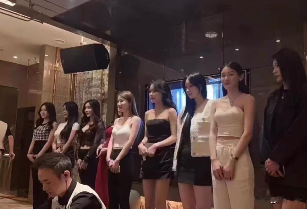 风向真的变了！刷到好多KTV 的公主，吐槽说自己要失业了，包厢里那些曾经挥金如土