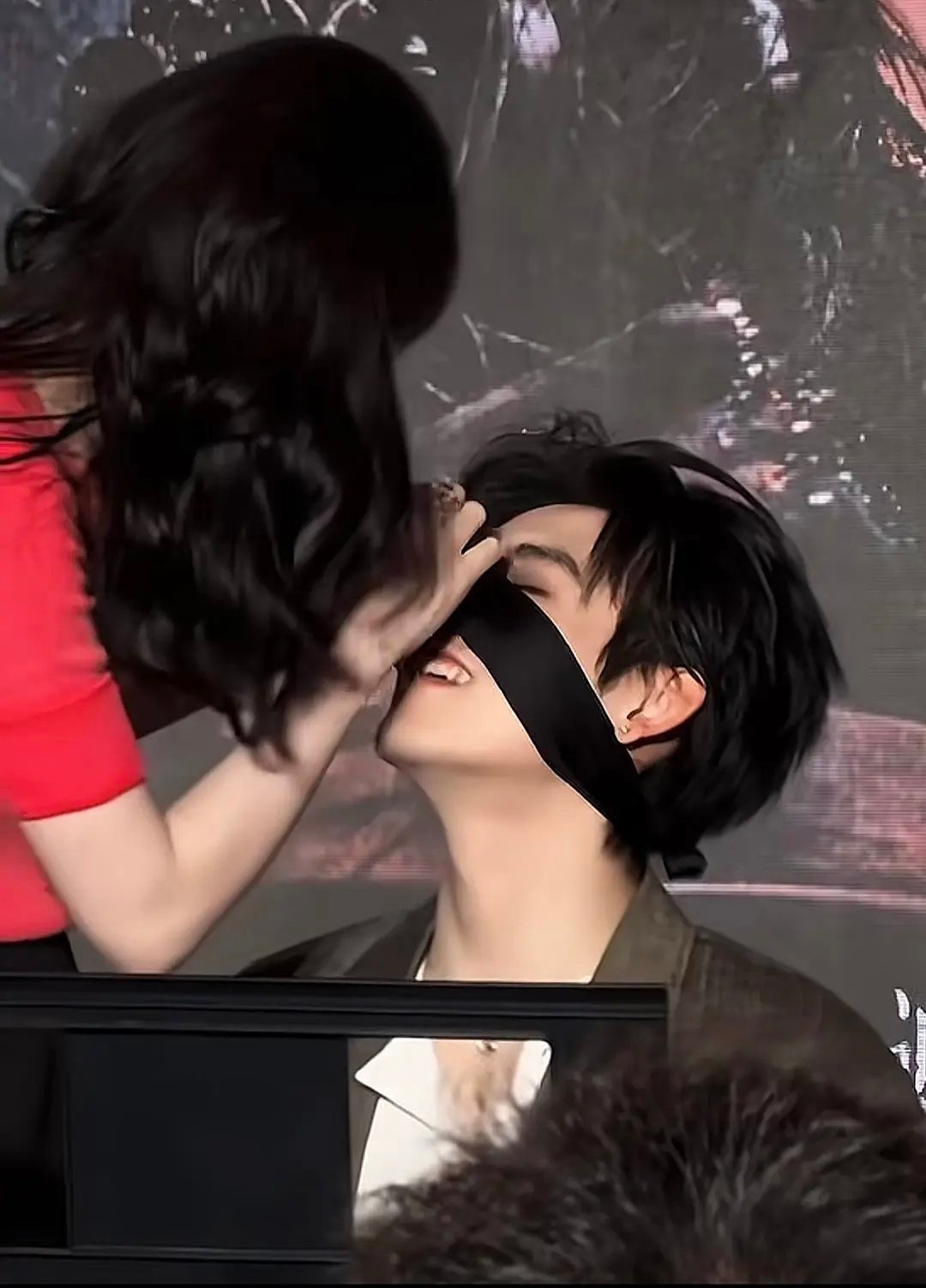 迪丽热巴和陈飞宇有姐狗味吗？还不错吧 