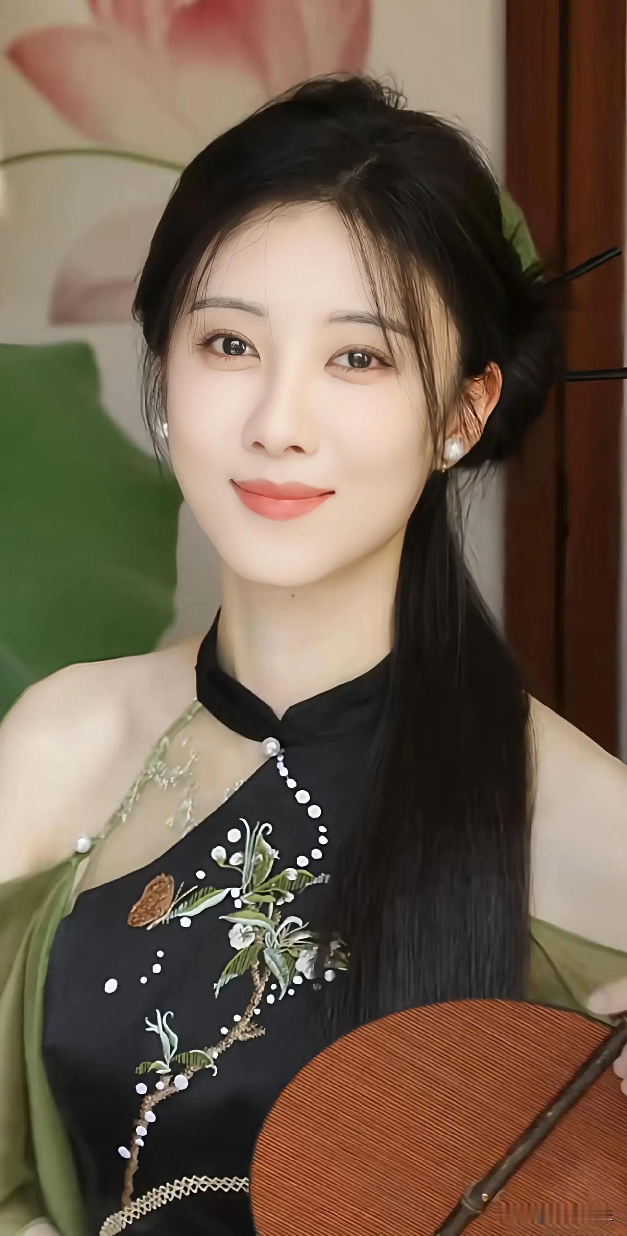 曹斐然
国风之美