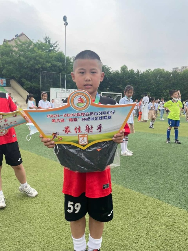 【#合肥11岁小学生免试训入选申花梯队#  】#11岁王皓辰谈偶像哈兰德#近日，