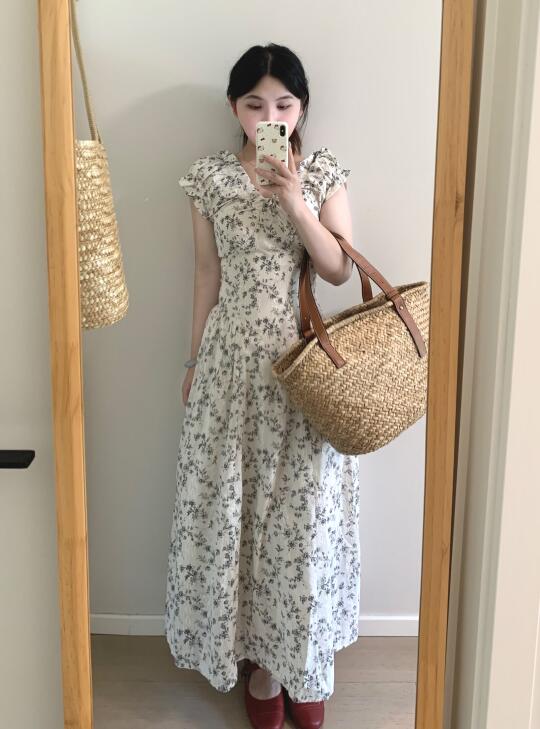 一眼就沦陷的碎花长裙!