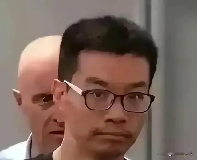 看到徐泽伟被引渡的消息，心里满是沉重，这起跨国司法事件，值得每一个人深思。
 