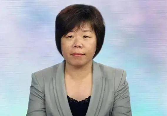 “以后我有多少钱，都给你一半！”2019年，富士康打工妹挣到1800亿，甩手就给
