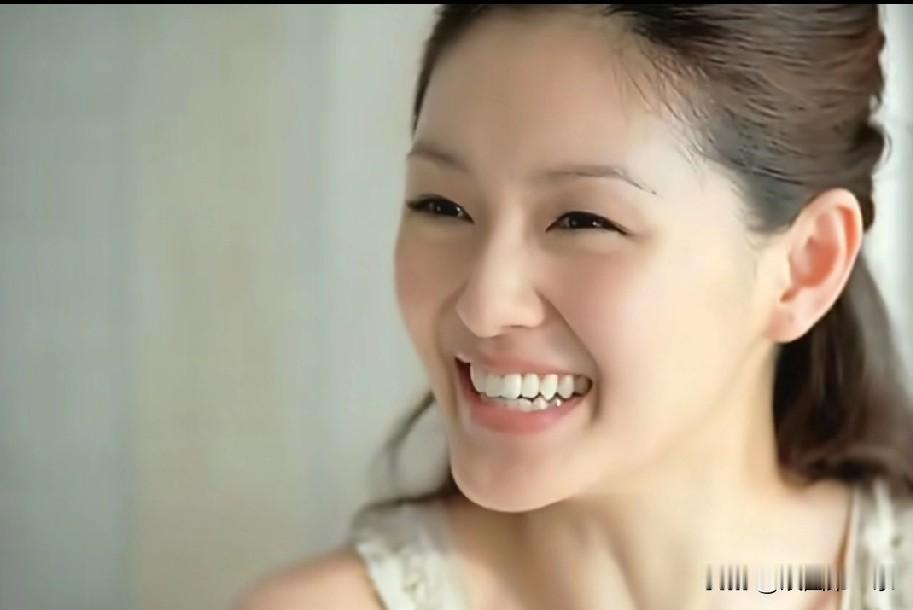 有时候在想，为什么连大S这样的女人也会在婚姻中败下阵来，她情商那么高，又那么清醒