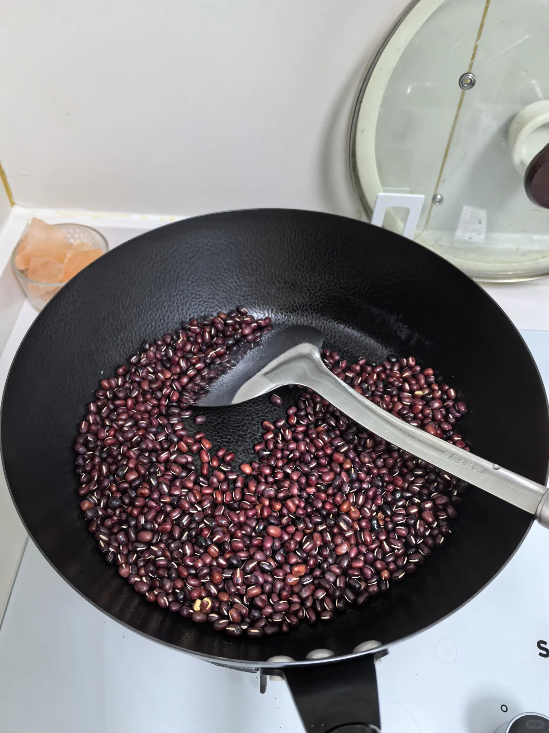 思路打开，用摩卡壶做红豆拿铁