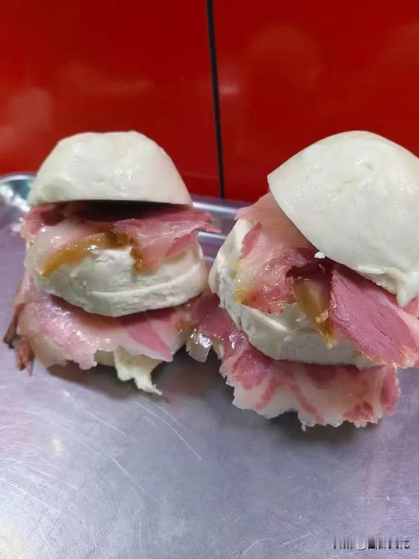 陇西味道

春天来了，不吃点腊肉和韭菜，我就感到口内寡淡，老是感觉缺了点什么。