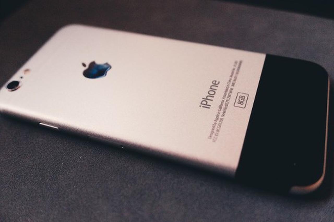 史上最贵iPhone真要来了！2026年2月24日消息，苹果首款折叠屏iPhon