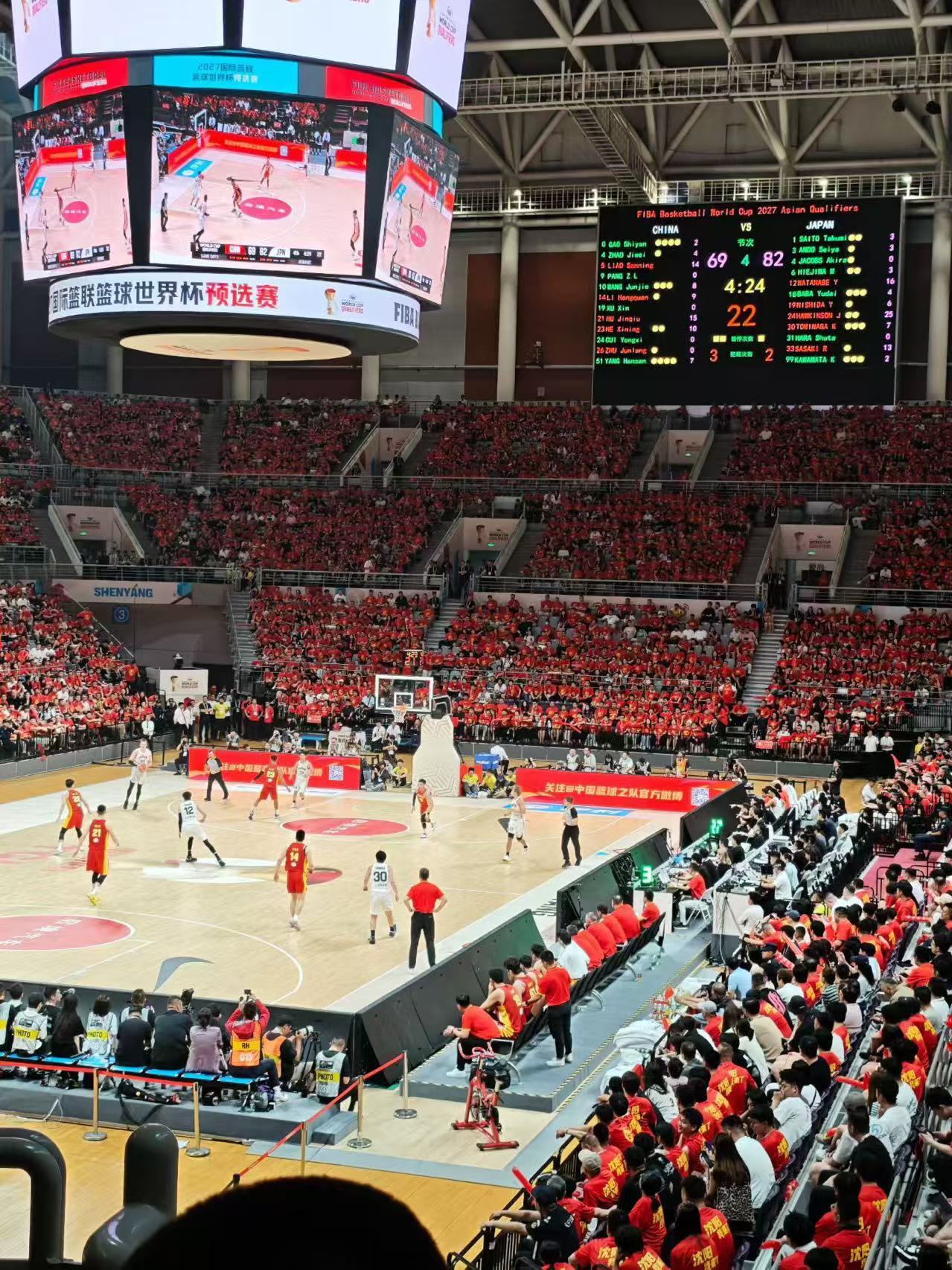 心疼今晚现场的球迷中国男篮vs日本男篮