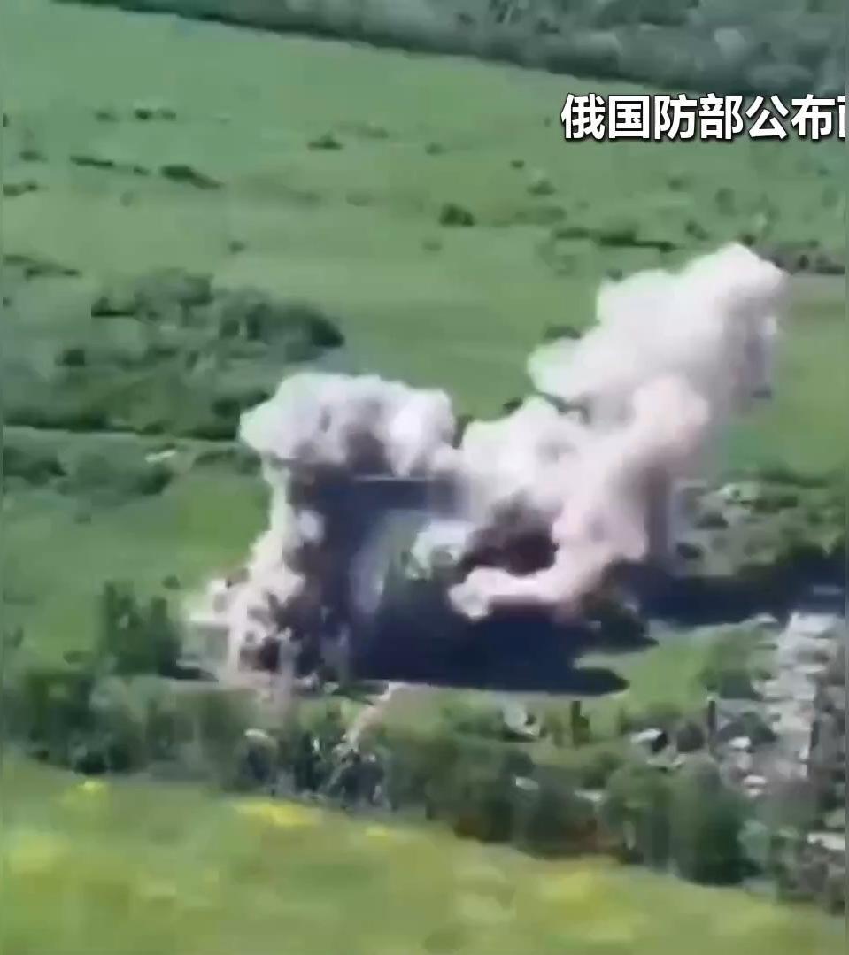 俄军报复改打燃油线：不炸基地不攻中枢，乌克兰加油站突然成了新目标

俄乌战场最近