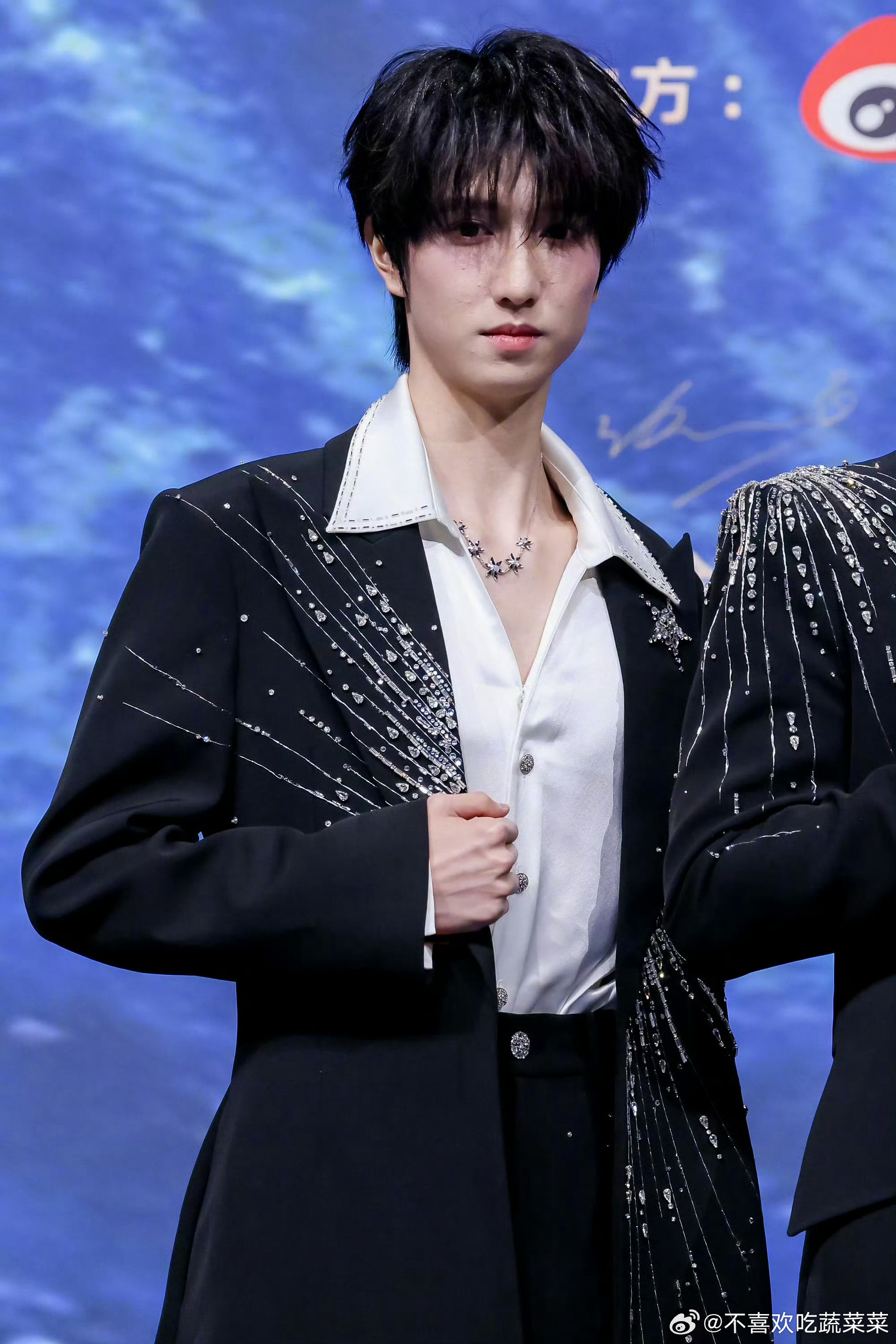 tfing红毯生图 谁赢了？！（希望明年再来能穿上大牌微博之夜红毯微博之夜202