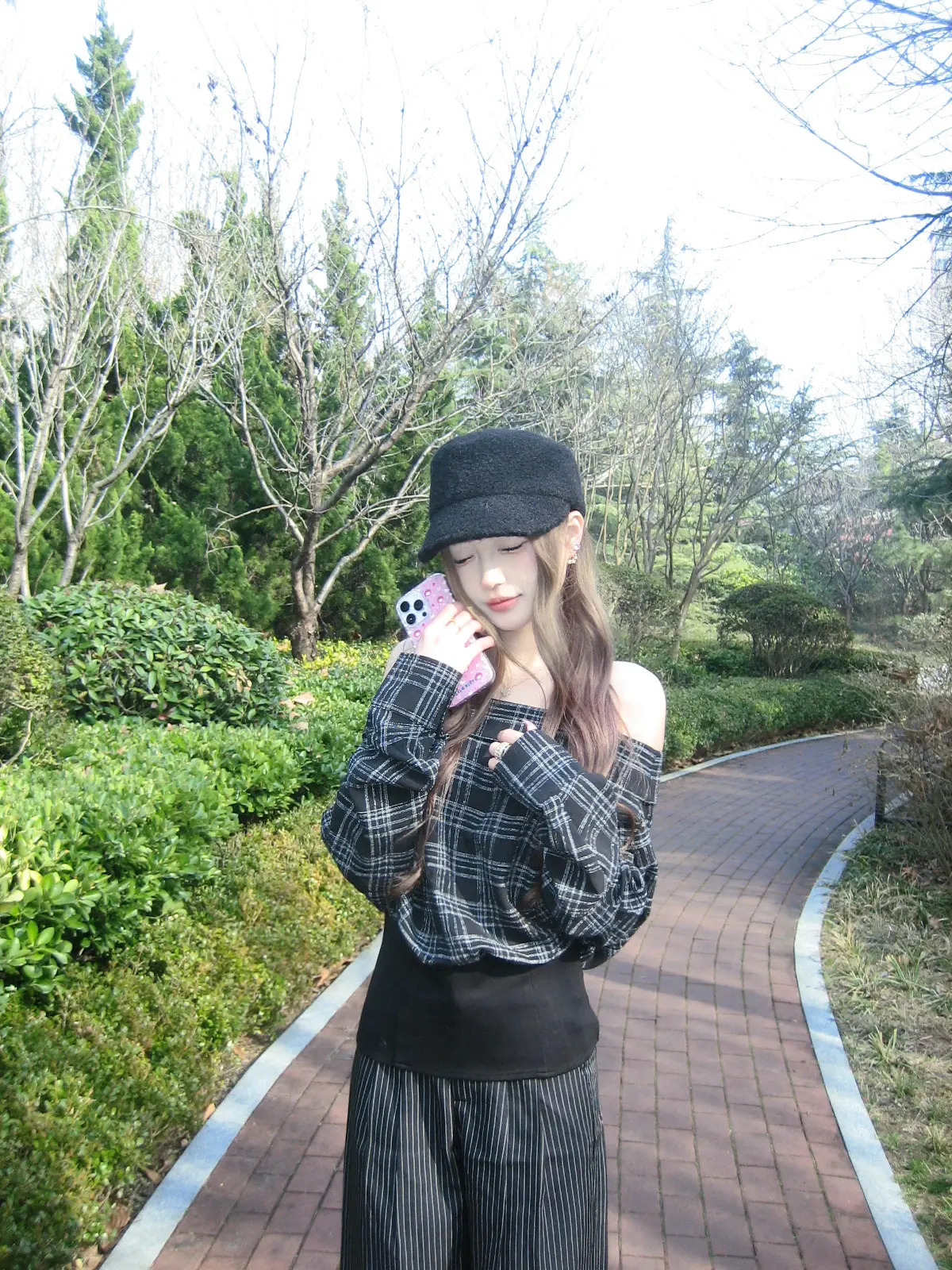 有人说等待一个人是最痛苦的 有人说忘记一个人是最痛苦的 其实最大的痛苦...