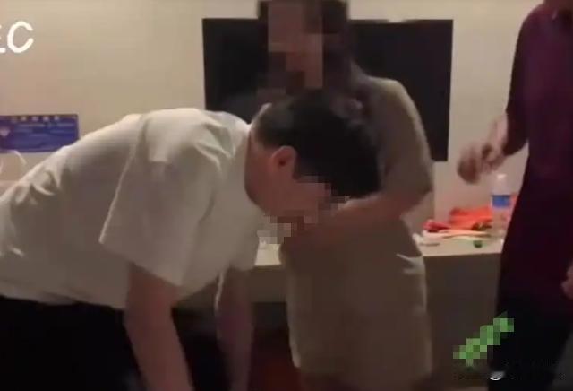 陕西铜川，一男子游手好闲不思进取，妻子怀孕了也没啥钱养活她。妻子感觉这日子没法过