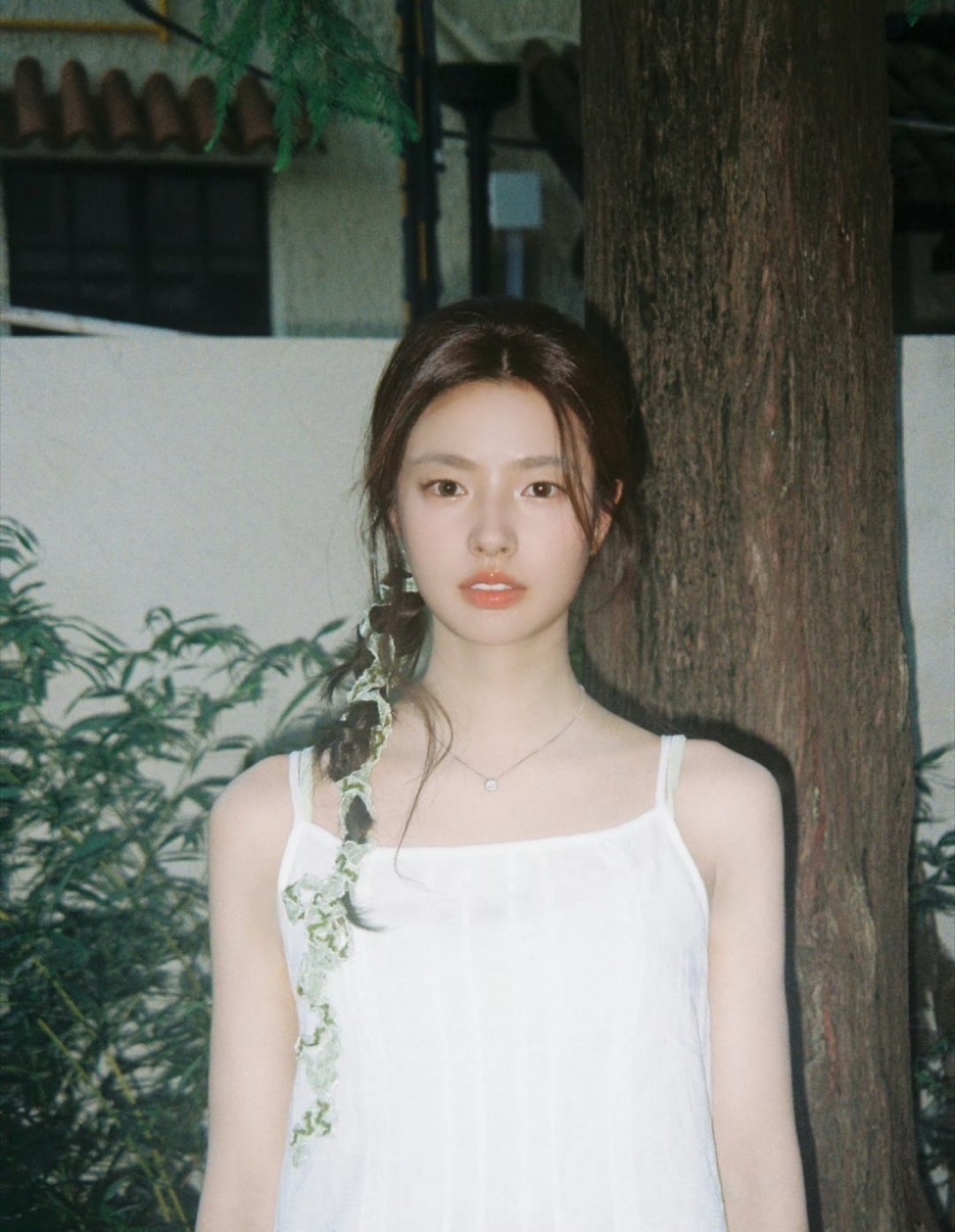 徐若晗立春快乐呀！你喜不喜欢春天！我很喜欢春天因为春天是我喜欢上你的季节！