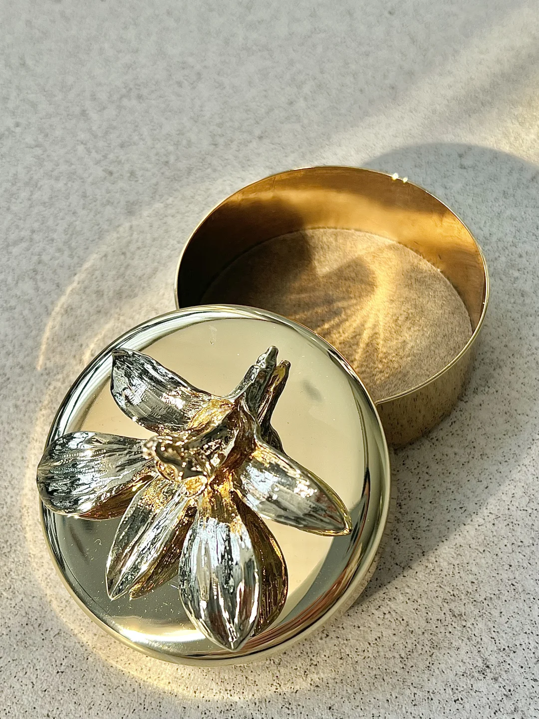 这么闪闪发光的首饰盒你见过吗？