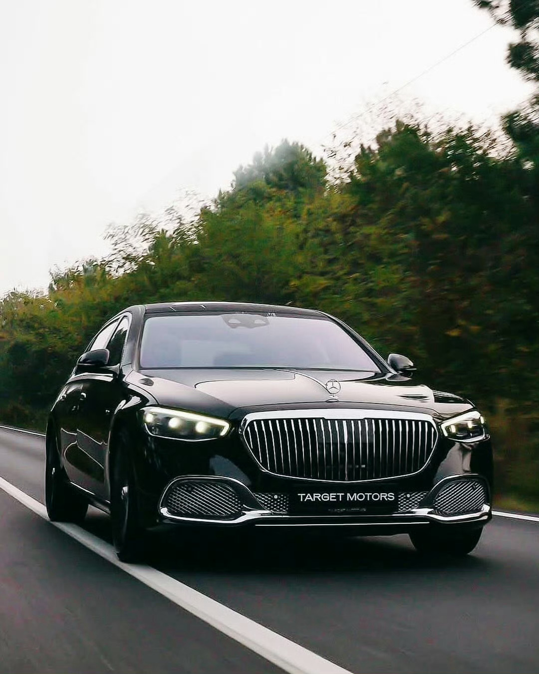 梅赛德斯–MAYBACH S680大佬座驾[色][色] 