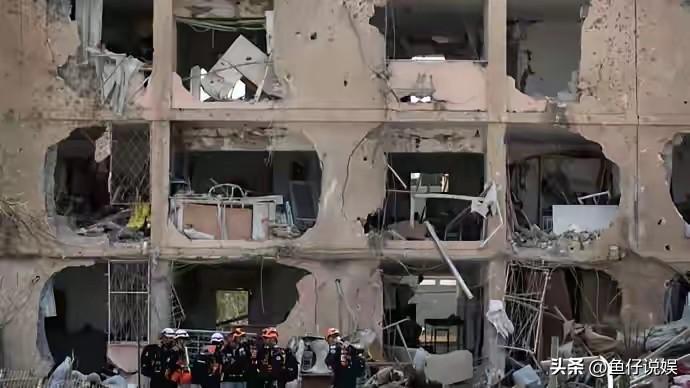 “真实承诺”轰出第77棒！伊朗导弹把中东美军基地当保龄球瓶，全数全倒！
​伊朗这