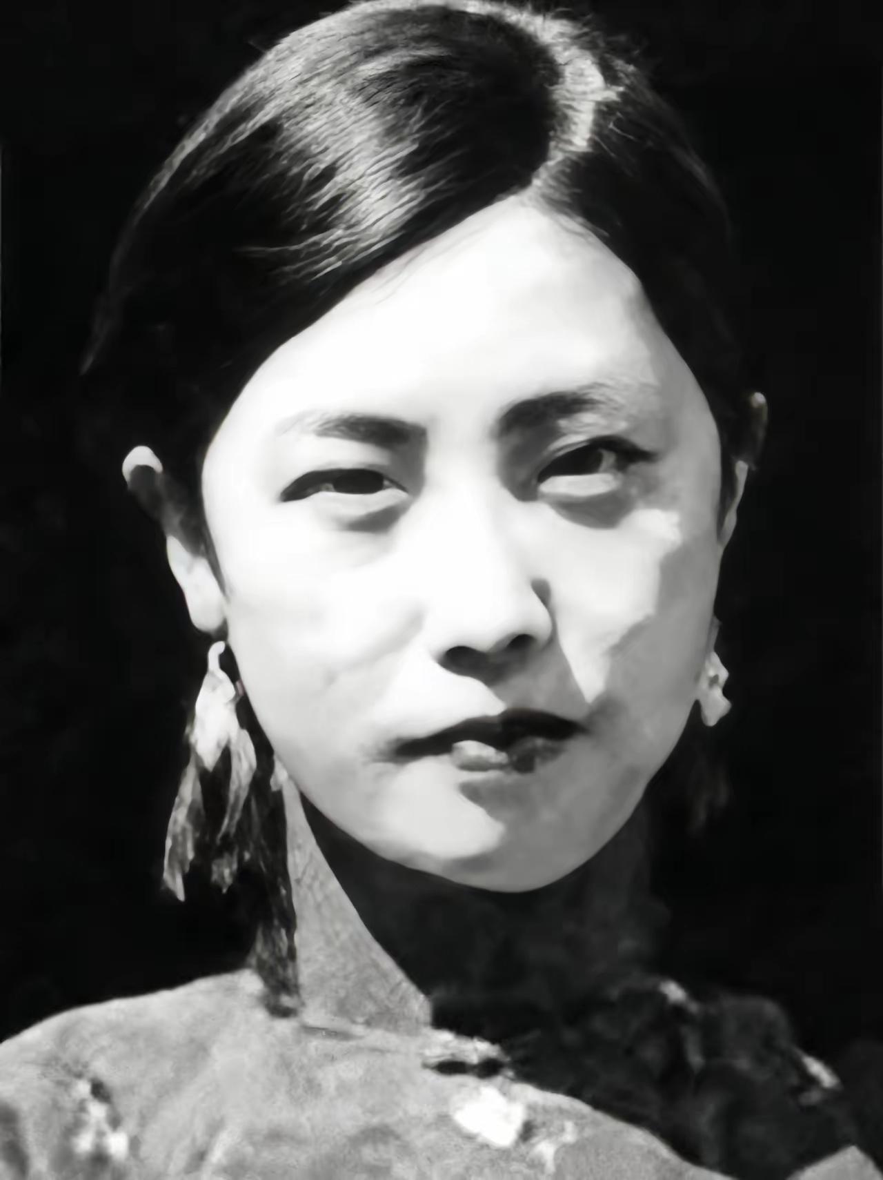 抗日英雄赵伊兰，为了给杨靖宇将军报仇，她利用满洲特科的特殊身份，只身潜入叛徒程斌