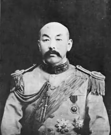 1924年奉系重臣临终托孤，一句话定吉林大局，张作霖含泪兑现承诺
 
民国乱世，