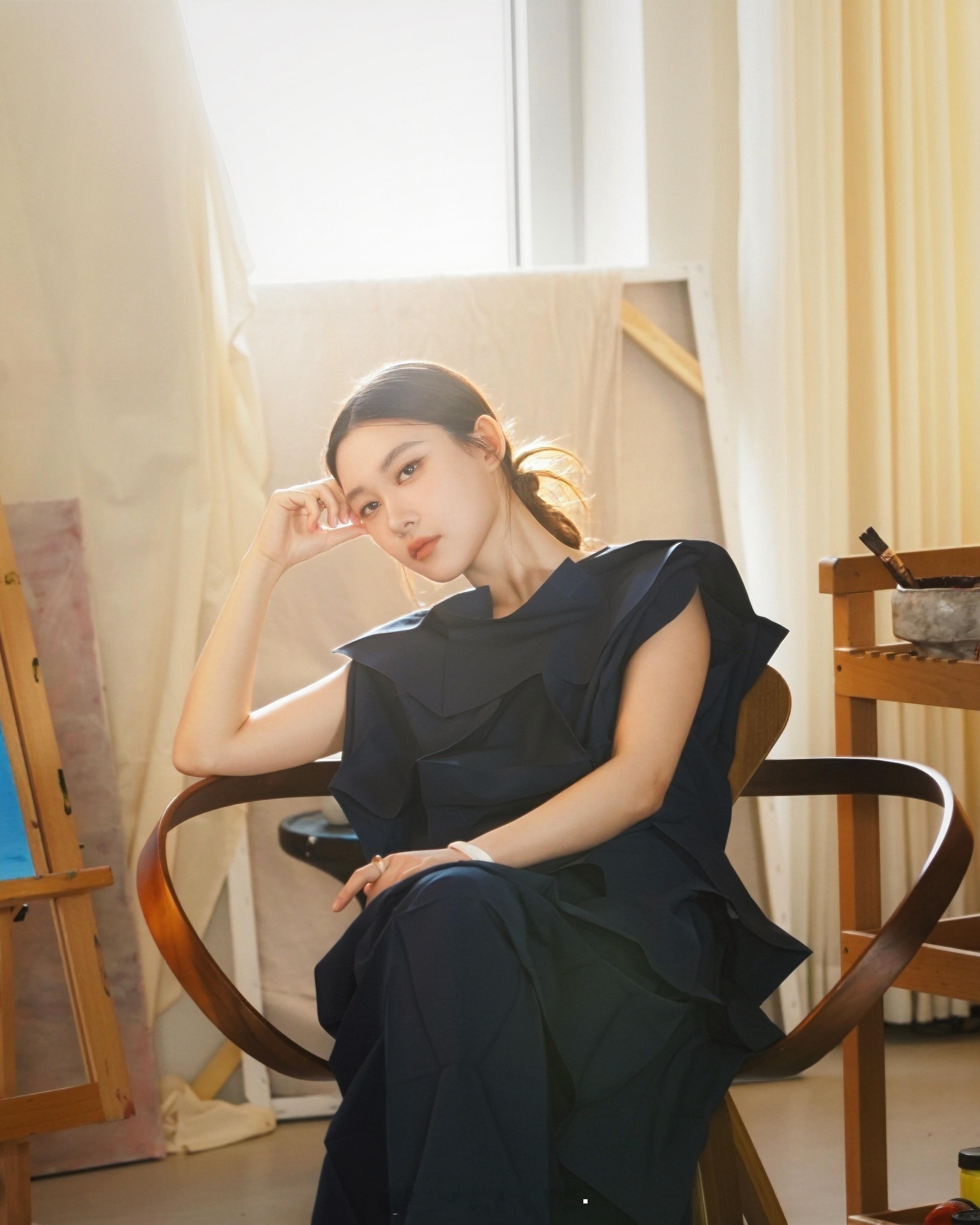 陈嫣冉 其实我印象中的女艺术家就应该长这样的 
