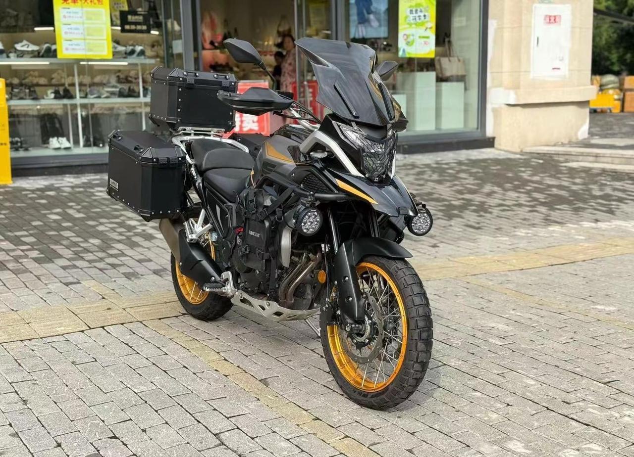 23年凯越525X。牌照号京B F2C27被试车骑走。于下午2.50分。晚上7.