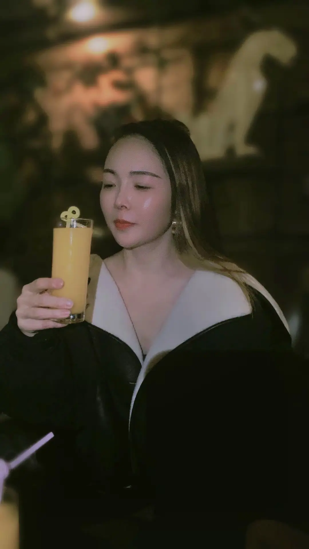 人生啊，没有必要去活在别人的眼里，你若活在别人的眼里，必将死在别人的嘴...