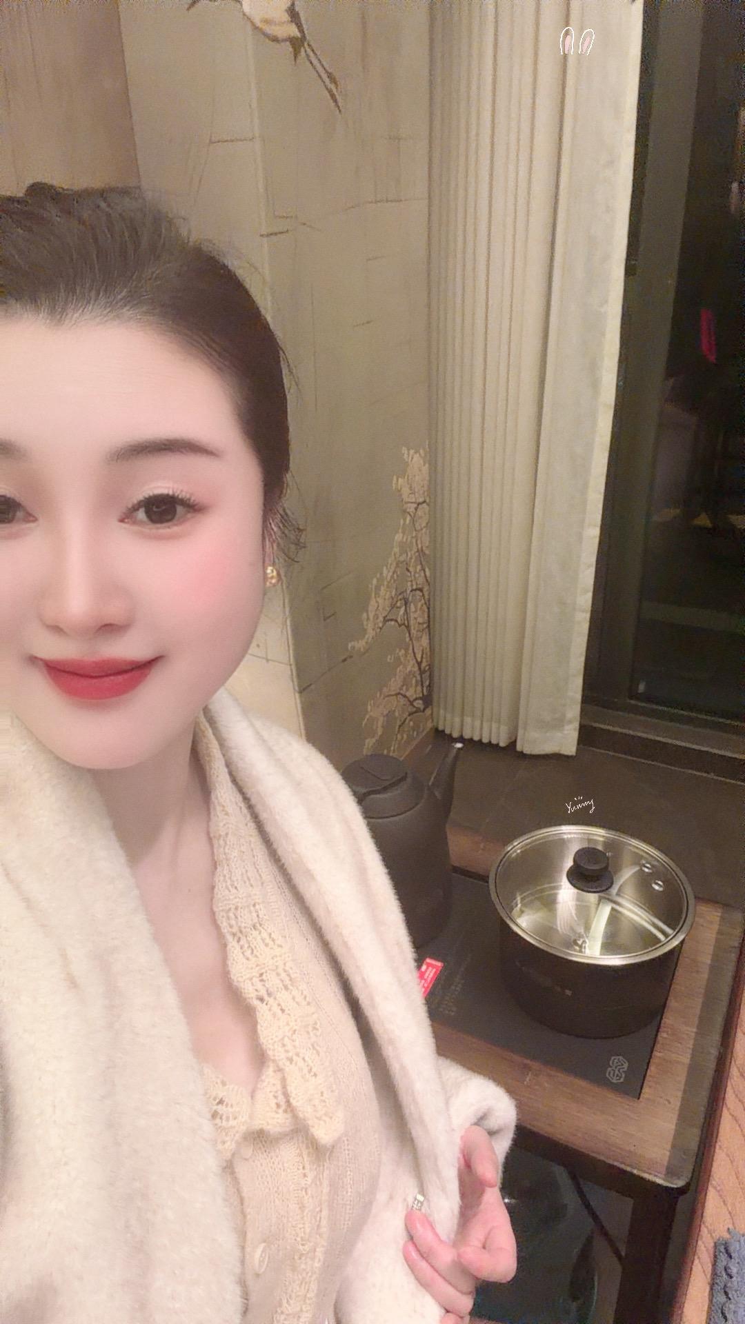 女性真正的转运，是收回目光，开始滋养自己，不参与亲人的因果，不忧虑男人...