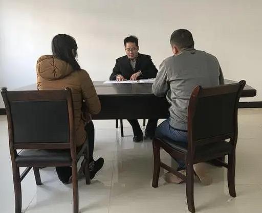 “谁还敢辞职回家当全职太太？”湖北天门，一女子嫁给二婚男子，婚后替他照顾父母，还
