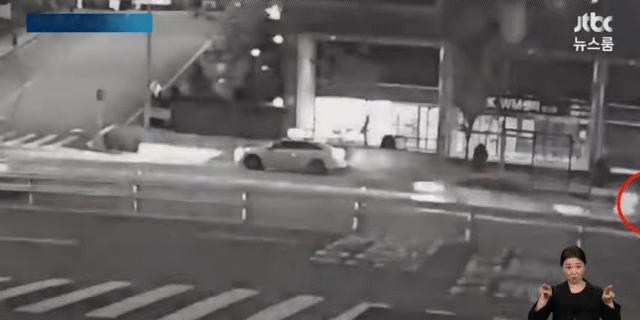[哆啦A梦害怕][哆啦A梦害怕][哆啦A梦害怕]闵玧其这个车速看起来好快啊！没撞